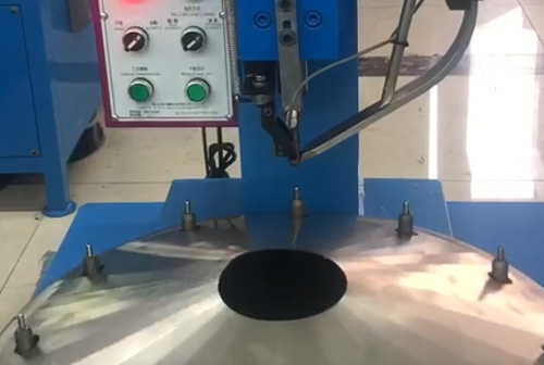 2023-3-10 什么是鉚釘機(jī)的實心鉚釘？實心鉚釘?shù)膽?yīng)用范圍有哪些？.jpg